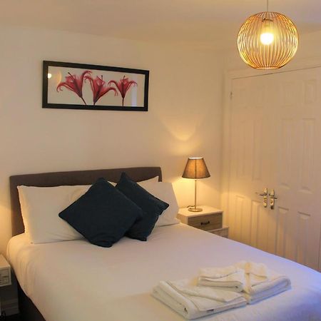 West Street Mews Apartment เอ็กซิเตอร์ ภายนอก รูปภาพ